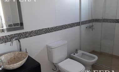 Venta de amplio Departamento 3 ambientes en Quilmes (25952)