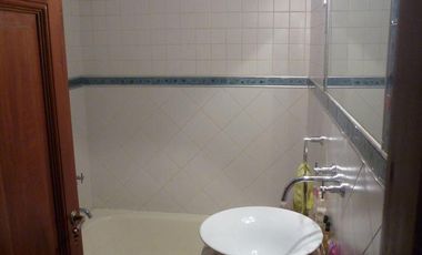 Casa 4 dormitorios en venta. La Plata.