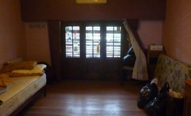 Casa 4 dormitorios en venta. La Plata.