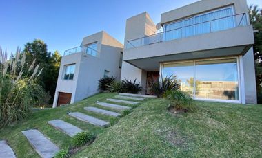 CASA, VENTA, COSTA ESMERALDA,  MARITIMO II, LOTE AL 100, 7 AMBIENTES