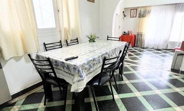 PH en venta - 2 Dormitorios 1 Baño - 75Mts2 - Lanús