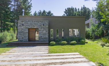 CASA, VENTA, COSTA ESMERALDA, SENDEROS I, LOTE AL 100, 4 AMBIENTES