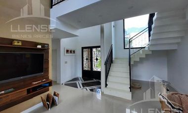 Casa 5 ambientes con piscina en venta apta credito- La Candida