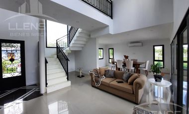 Casa 5 ambientes con piscina en venta apta credito- La Candida