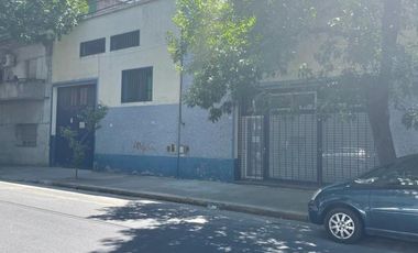 Excelente lote en polo Tecnológico parque Patricios - lote irregular de 450 M2 apto 2.500 metros