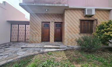 Casa para 2 familias en Barrio Los Cedros
