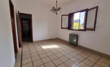 Casa para 2 familias en Barrio Los Cedros