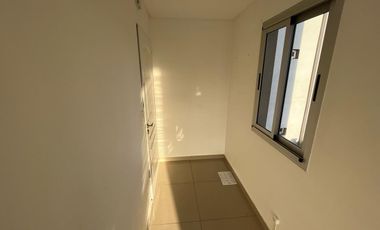 Departamento de 2 Ambientes con  balcón  - Wilde
