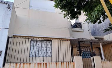VENTA casa a REFACCIONAR. ideal 2 familias