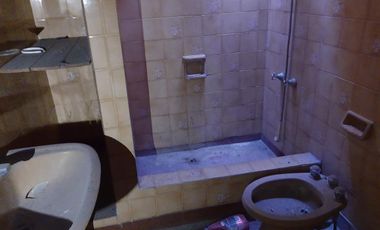 VENTA casa a REFACCIONAR. ideal 2 familias