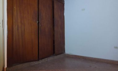 VENTA casa a REFACCIONAR. ideal 2 familias