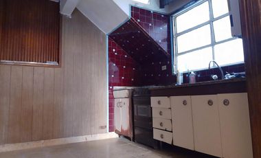 VENTA casa a REFACCIONAR. ideal 2 familias