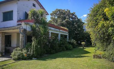 CASA EN TAPIALES