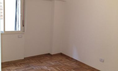VENTA DE DEPARTAMENTO DE 3 AMBIENTES CÉNTRICO