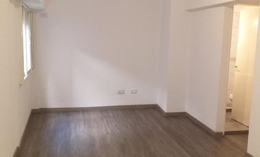 VENTA DE DEPARTAMENTO DE 3 AMBIENTES CÉNTRICO