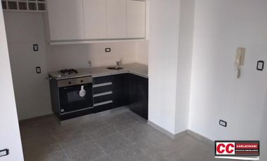 Local al frente - Estrenar - Kitchenette y Baño!!