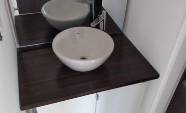 Local al frente - Estrenar - Kitchenette y Baño!!