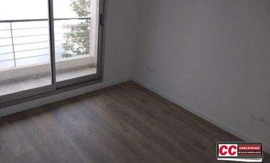 Local al frente - Estrenar - Kitchenette y Baño!!
