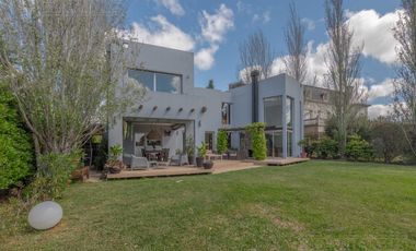 GRAN LOTE A LAGUNA. APTO CREDITO.