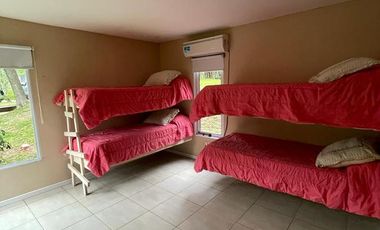ALQUILER TEMPORAL - Casa 4 dormitorios - Carilo