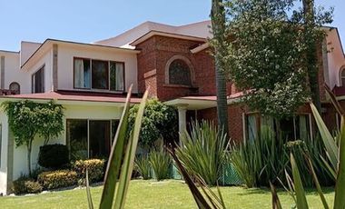 EXCLUSIVA CASA EN VENTA EN HACIENDA  DE VALLE ESCONDIDO