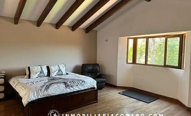 EXCLUSIVA CASA EN VENTA EN HACIENDA  DE VALLE ESCONDIDO