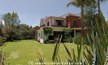 EXCLUSIVA CASA EN VENTA EN HACIENDA  DE VALLE ESCONDIDO