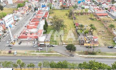 Oportunidad Única! Renta Terreno Comercial de Alto Tráfico sobre el Libramiento - (3)