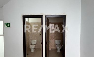 Edificio Comercial en Venta  - (3)