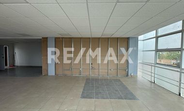 Edificio Comercial en Venta  - (3)