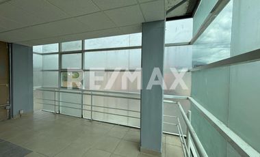 Edificio Comercial en Venta  - (3)