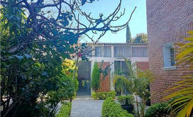 VENTA DE PROPIEDAD CON 5 DEPARTAMENTOS EN RANCHO CORTES CUERNAVACA