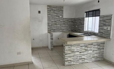 CASA EN VENTA EN VILLA CASTELO, ESCOBEDO NUEVO LEON