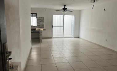 CASA EN VENTA EN VILLA CASTELO, ESCOBEDO NUEVO LEON
