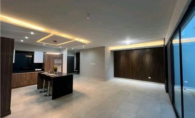 Residencia de lujo en venta super equipada Cima del bosque mty