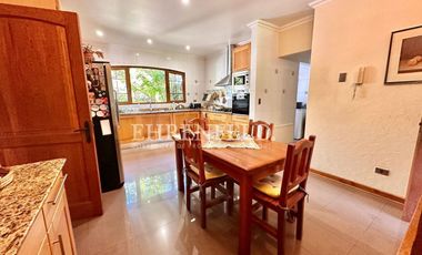 Pinares de Montemar, Concón. Gran Casa de 346 m2.