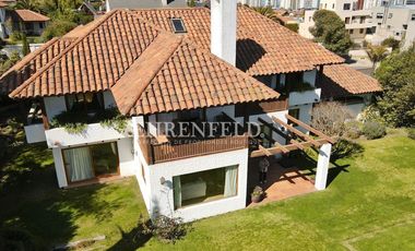 Pinares de Montemar, Concón. Gran Casa de 346 m2.