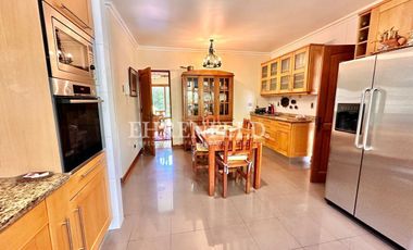 Pinares de Montemar, Concón. Gran Casa de 346 m2.