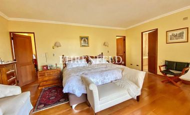 Pinares de Montemar, Concón. Gran Casa de 346 m2.