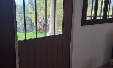 “Casa en venta con excelente terreno en Salazar”