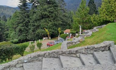 “Casa en venta con excelente terreno en Salazar”