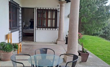 “Casa en venta con excelente terreno en Salazar”