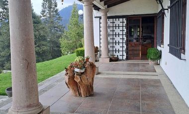 “Casa en venta con excelente terreno en Salazar”