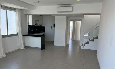 Departamento en  Islas Del Golf 5amb.