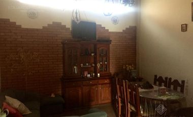 Casa Interna con jardín, pileta y entrada de auto - OPORTUNIDAD!!!