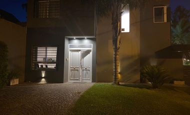 Casa - Punta Chica