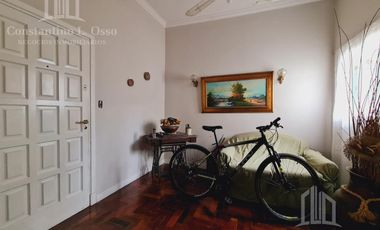Casa en Venta - Lote propio - 4 cuadras de la estacion de Lomas de Zamora
