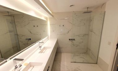 Casa a nuevo! Libertador al Río, calle cortada, 1150 m2 lote 650 m2 cub, 5 Dorm,