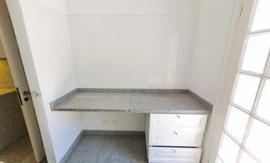 Casa a nuevo! Libertador al Río, calle cortada, 1150 m2 lote 650 m2 cub, 5 Dorm,