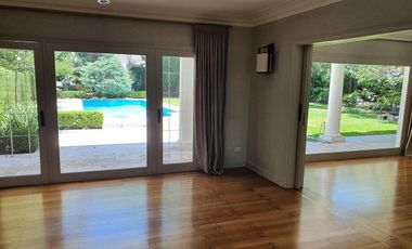 Casa a nuevo! Libertador al Río, calle cortada, 1150 m2 lote 650 m2 cub, 5 Dorm,